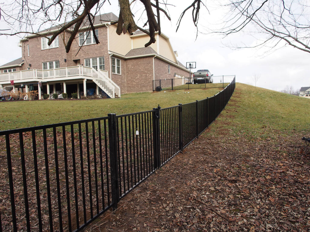 aluminum fence installation in Fort Wayne