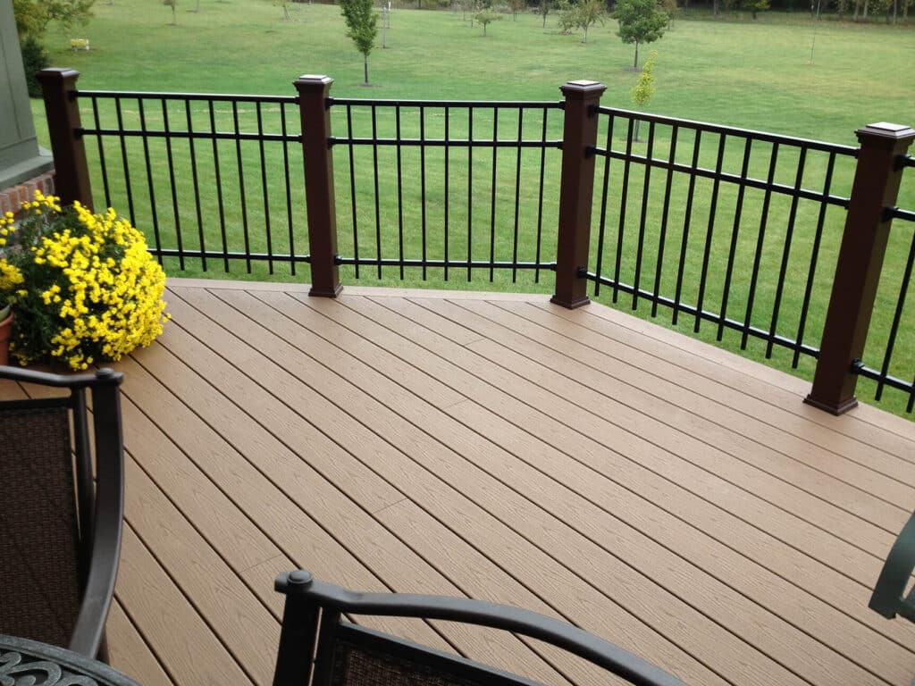 professional deck builder in Cincinnati