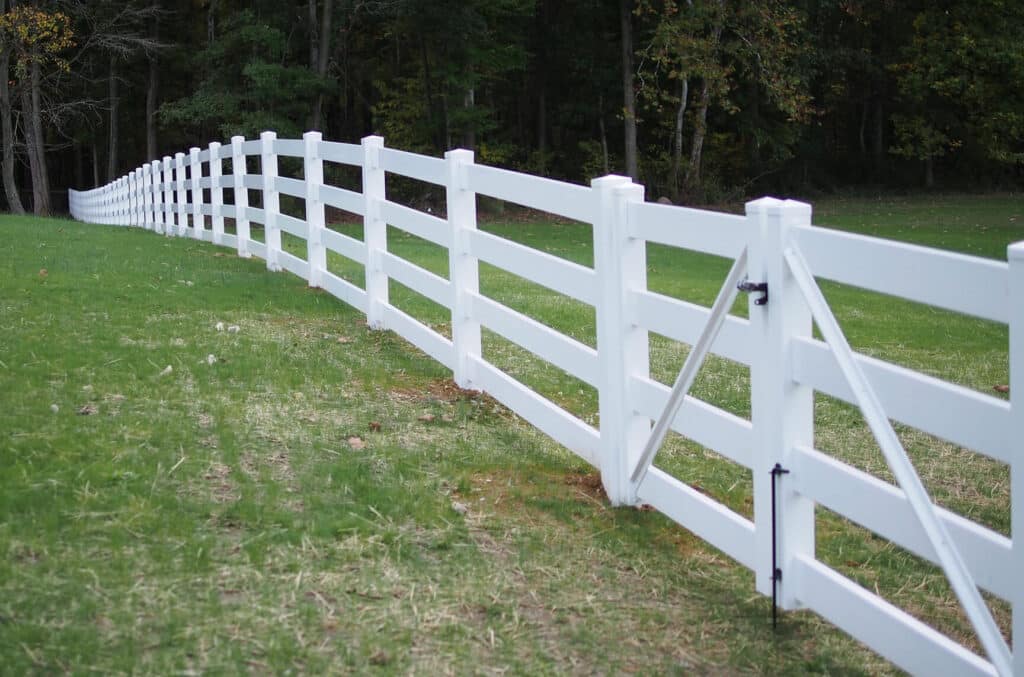 Vinyl fence company in Fort Wayne