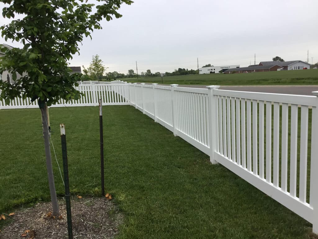 White vinyl picket fence company around Cincinnati