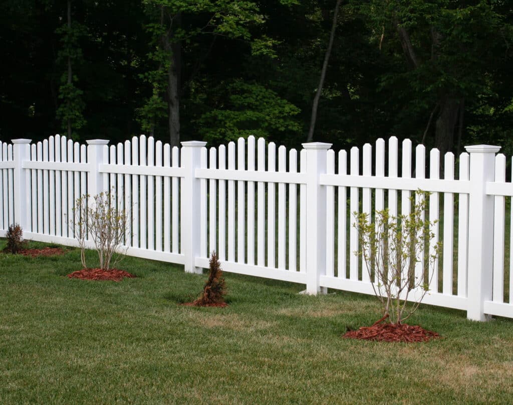 Company to install a white vinyl picket fence around Cincinnati