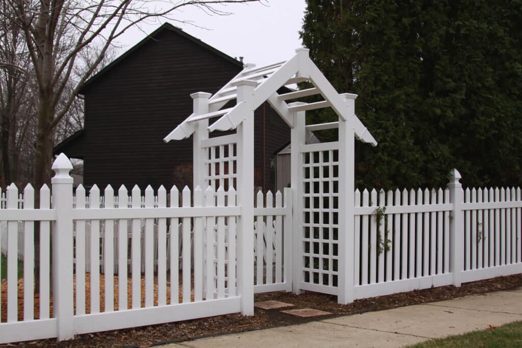 Custom wooden fence and gate in Fort Wayne