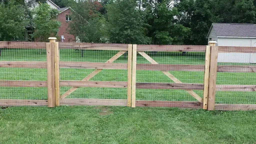 cedar split rail fence installation around Cincinnati