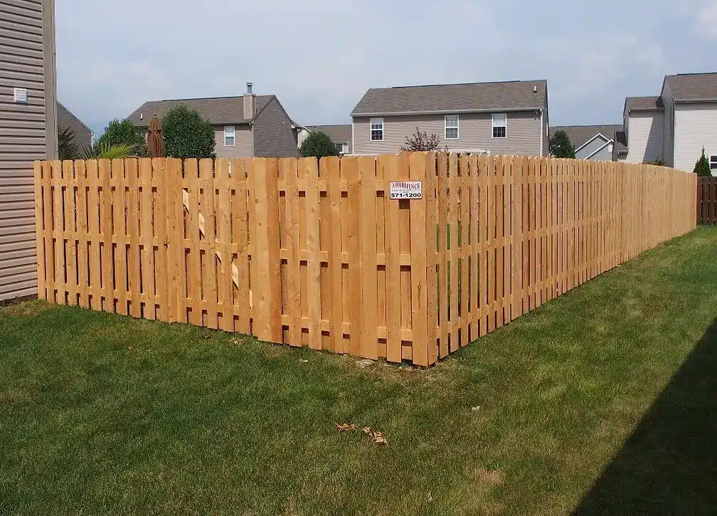 Shadow box fencing installation in Fort Wayne, IN