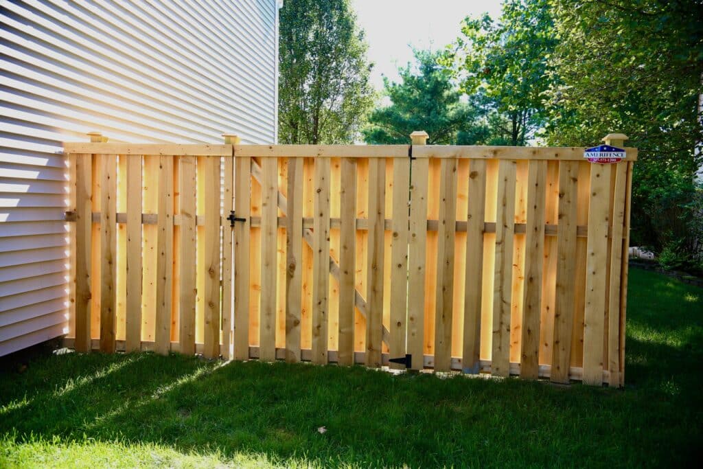 Cedar fencing company in Fort Wayne