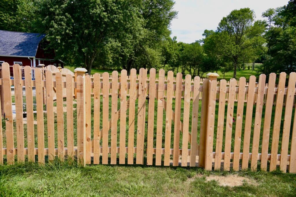 Cedar fencing company in Fort Wayne