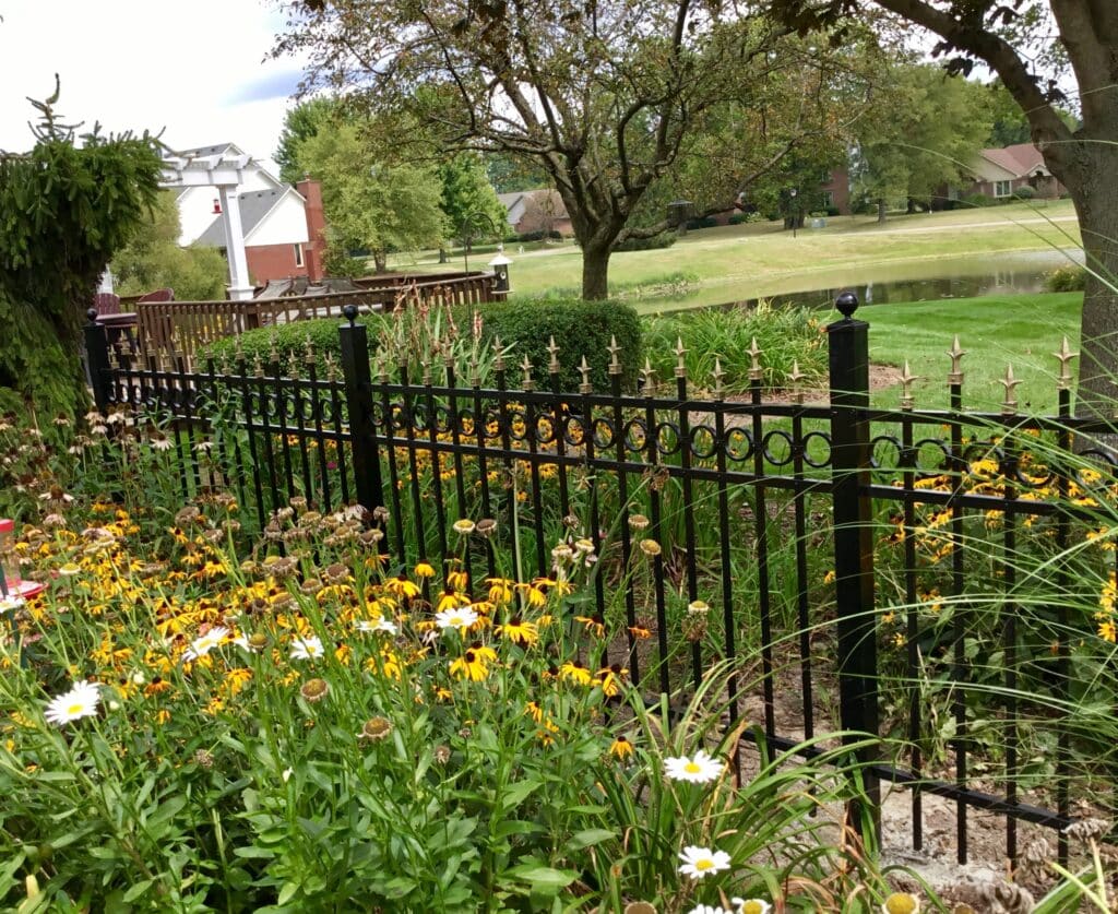 Custom aluminum fencing companies around Fort Wayne, IN