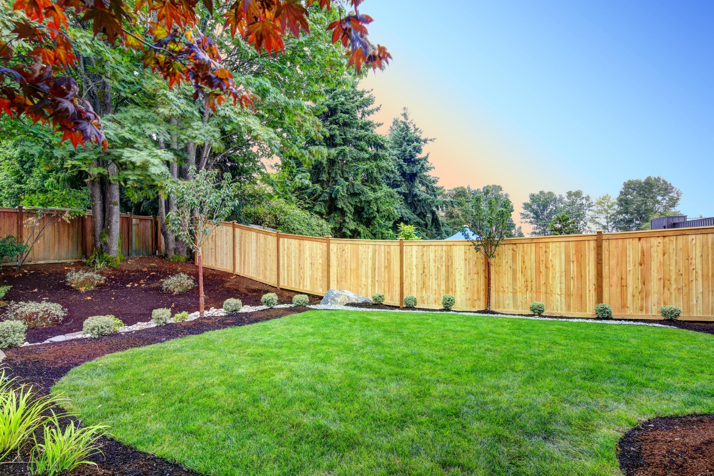 4 Reasons Cedar Fencing is a Favorite for Fort Wayne Homes