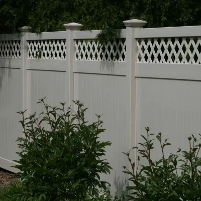 vinyl privacy fence